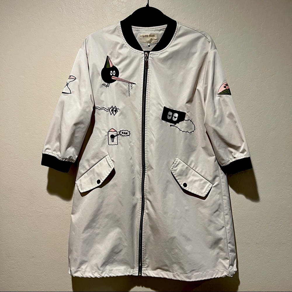 Ling Dian - Embroidered Windbreaker - M